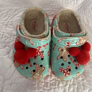CROCS Disney Christmas - Gingerbread Candy Cane Shoes - Sz. 7